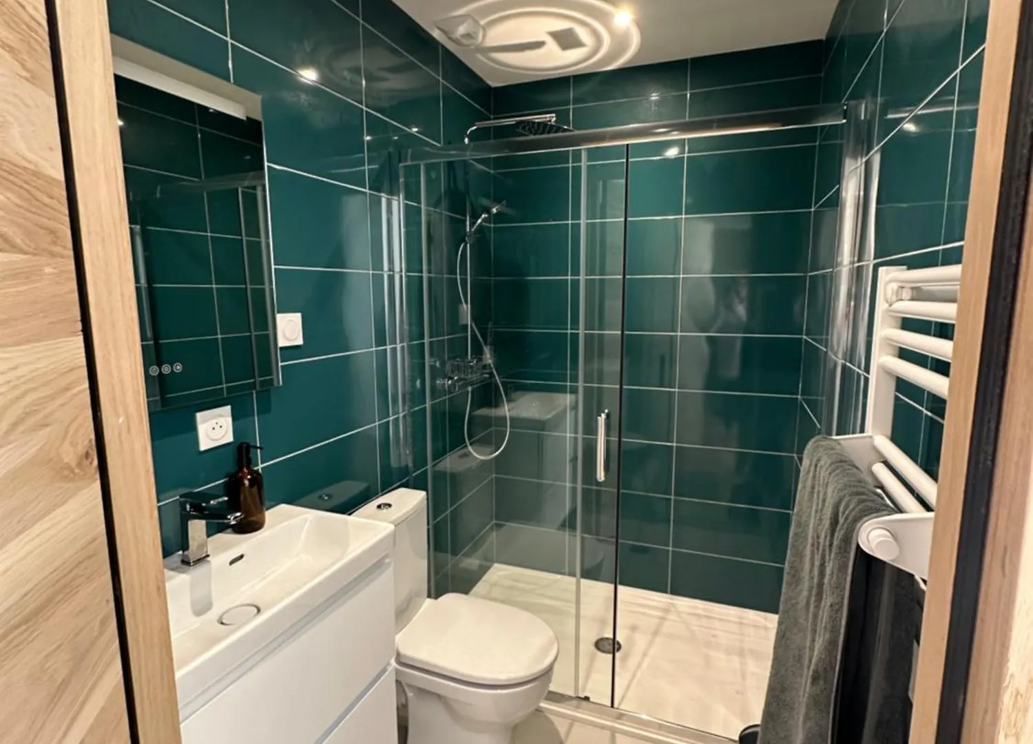 Chez Babeth Maison Atypique En Conteneurs Pour 10 Personnes Sizun France