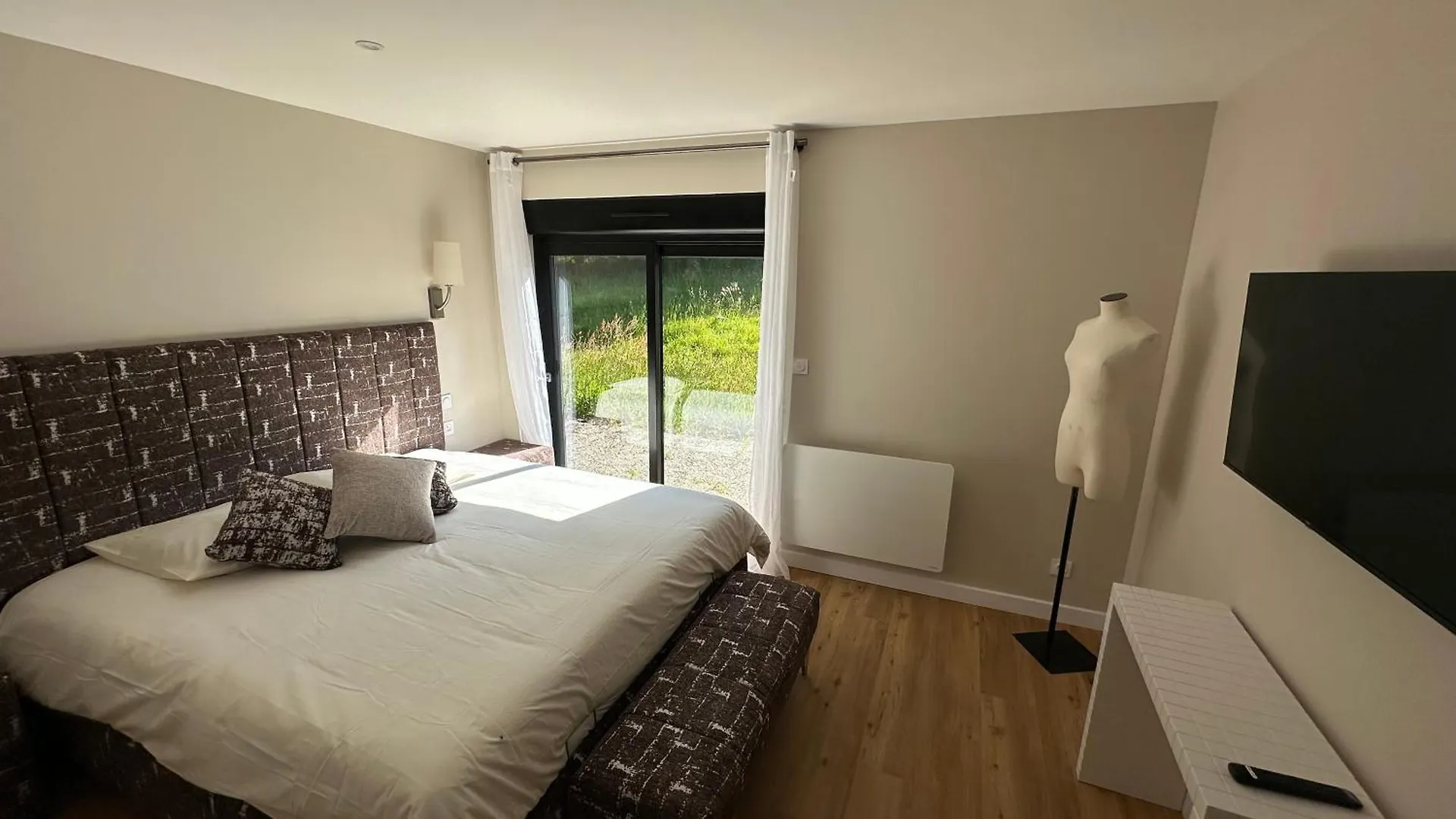Holiday home Chez Babeth Maison Atypique En Conteneurs Pour 10 Personnes Sizun France