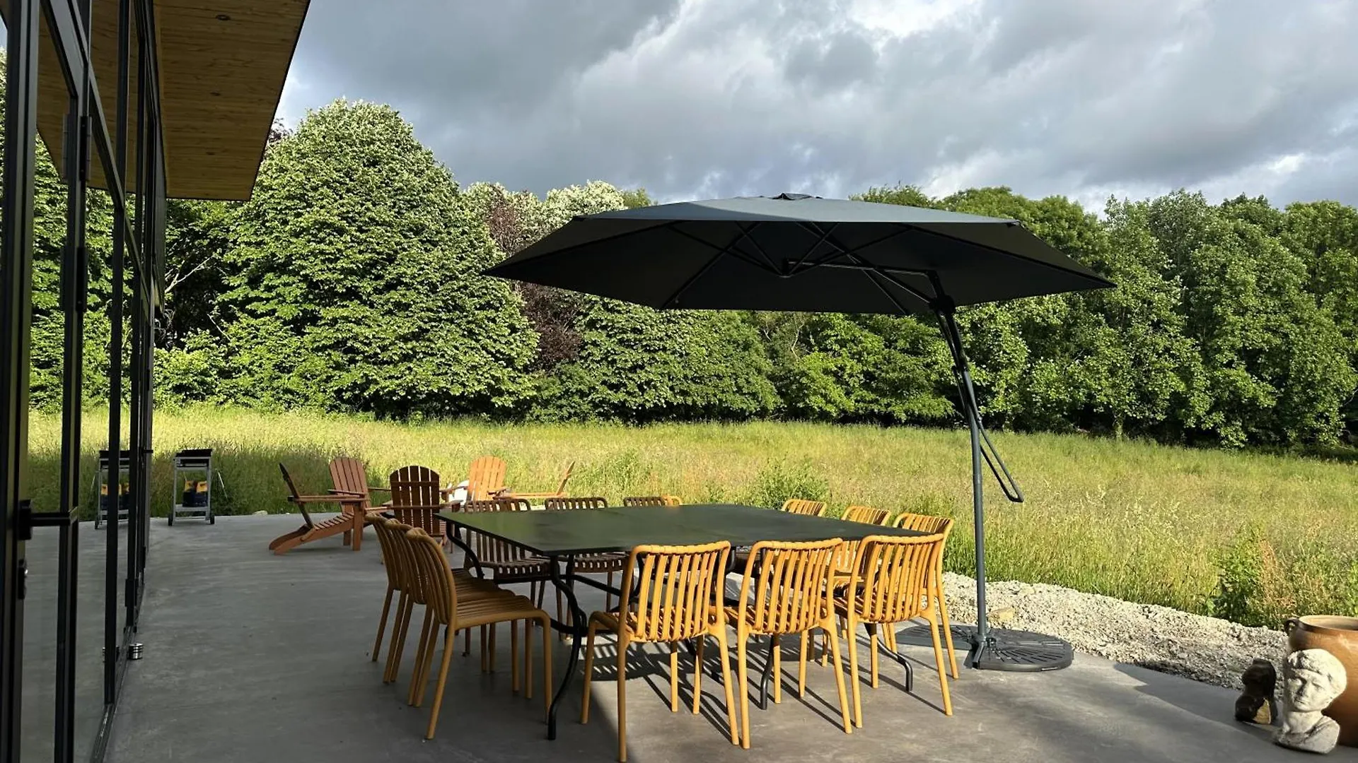 Holiday home Chez Babeth Maison Atypique En Conteneurs Pour 10 Personnes Sizun France