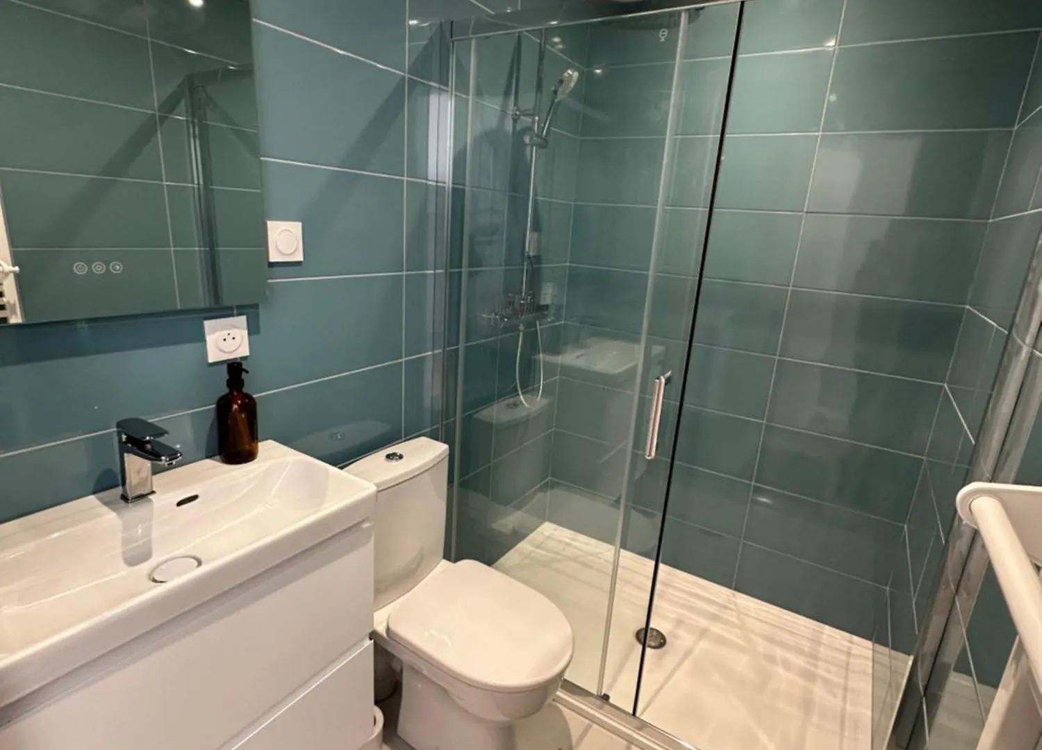 Chez Babeth Maison Atypique En Conteneurs Pour 10 Personnes Sizun 0*,  France